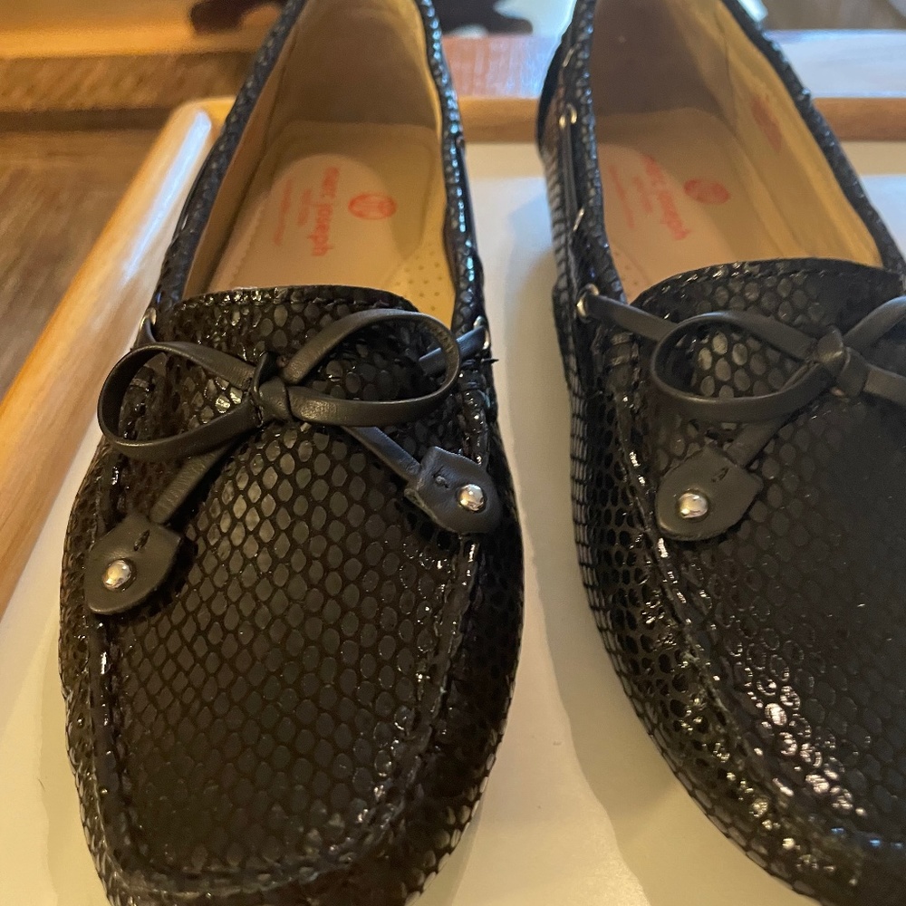 Black Marc Jacobs’ loafers